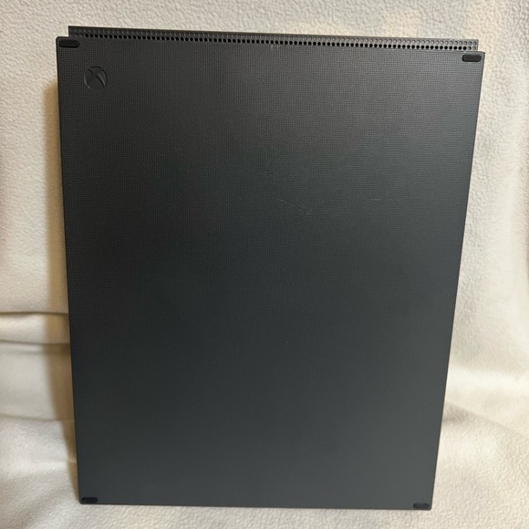 Gold Rush Special Edition X Box One X 500 gb Console - Picture 13 of 14